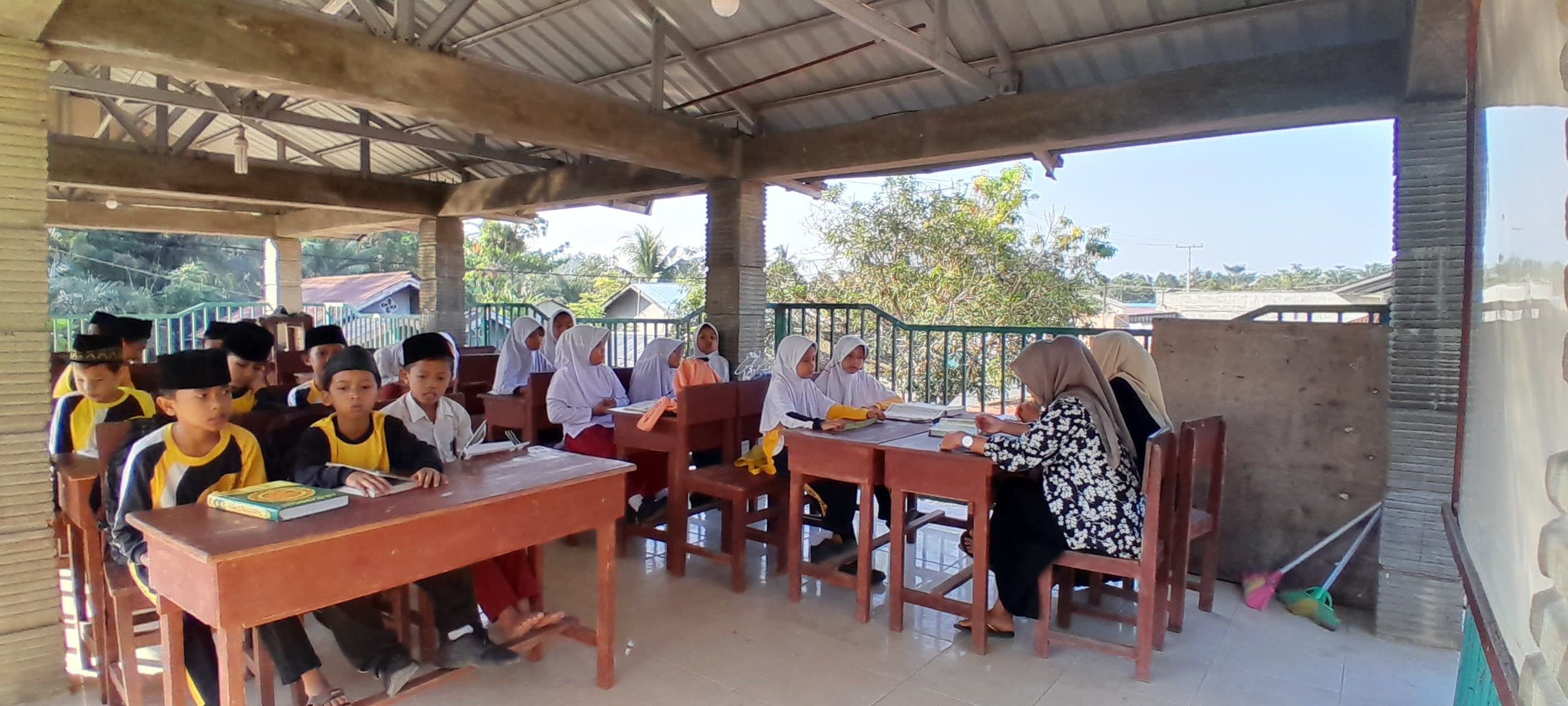 WhatsApp Image 2024-11-26 at 21.21.00 (2)